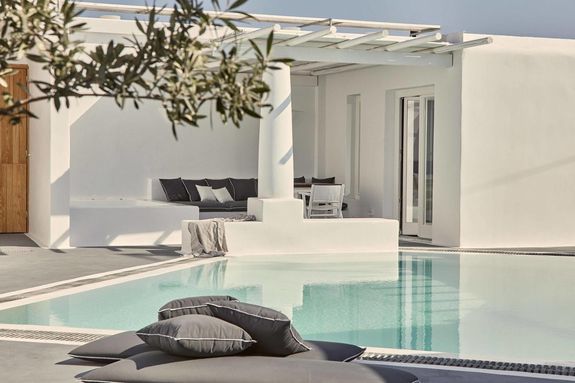 Boho Suites Santorini Perivolos  Bagian luar foto