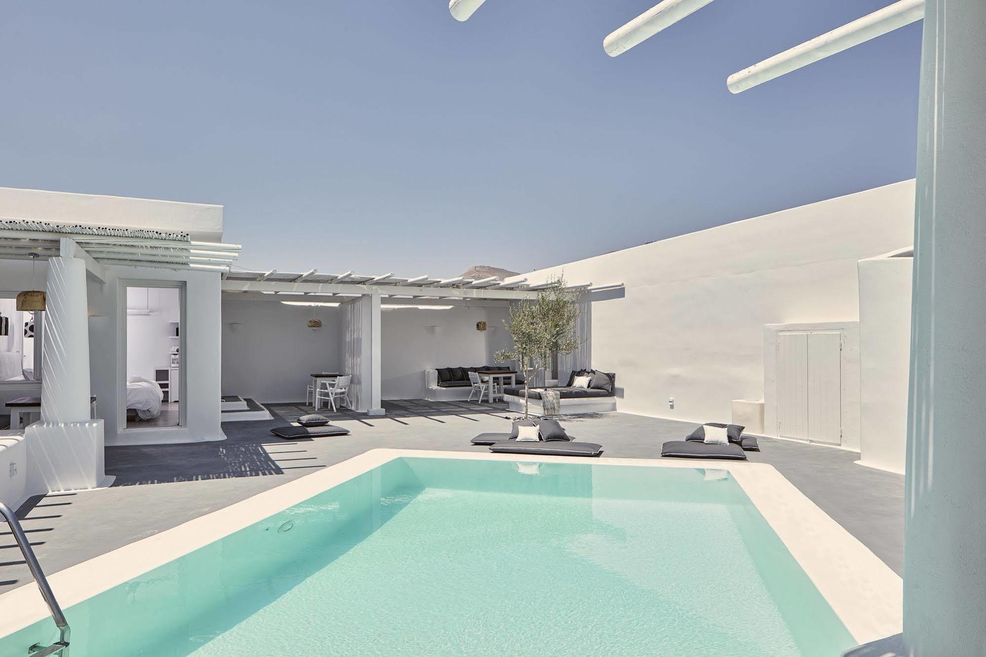Boho Suites Santorini Perivolos  Bagian luar foto