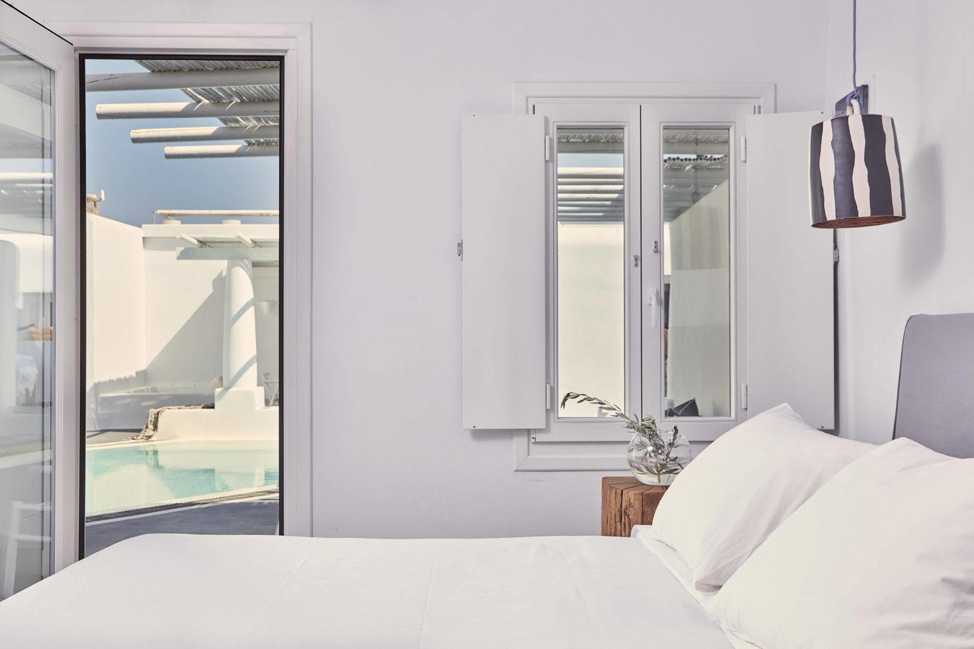 Boho Suites Santorini Perivolos  Bagian luar foto